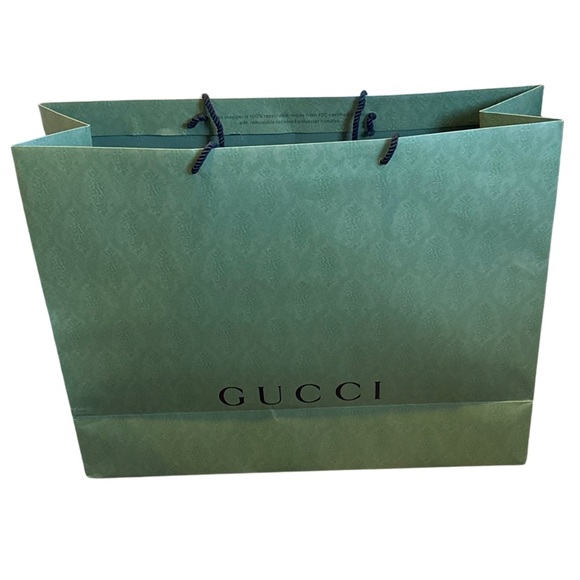 GUCCI: XL Authentic Gucci Shopping Bag ๐๏ธ 29.5โ W x 22.5โ x H9 3/4โ D - Picture 3 of 5